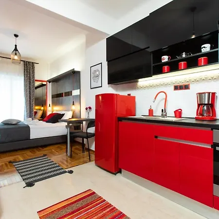 Downtown Luxury Boutique Suites : The Red Suite Thessaloniki Exterior photo