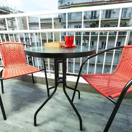 Downtown Luxury Boutique Suites : The Red Suite Thessaloniki Exterior photo